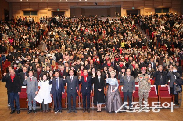 안승대 포항시장 출마 예정자의 북콘서트 형식 출판기념회가 진행되고 있다. 사진제공 ㅣ 안승대사무소