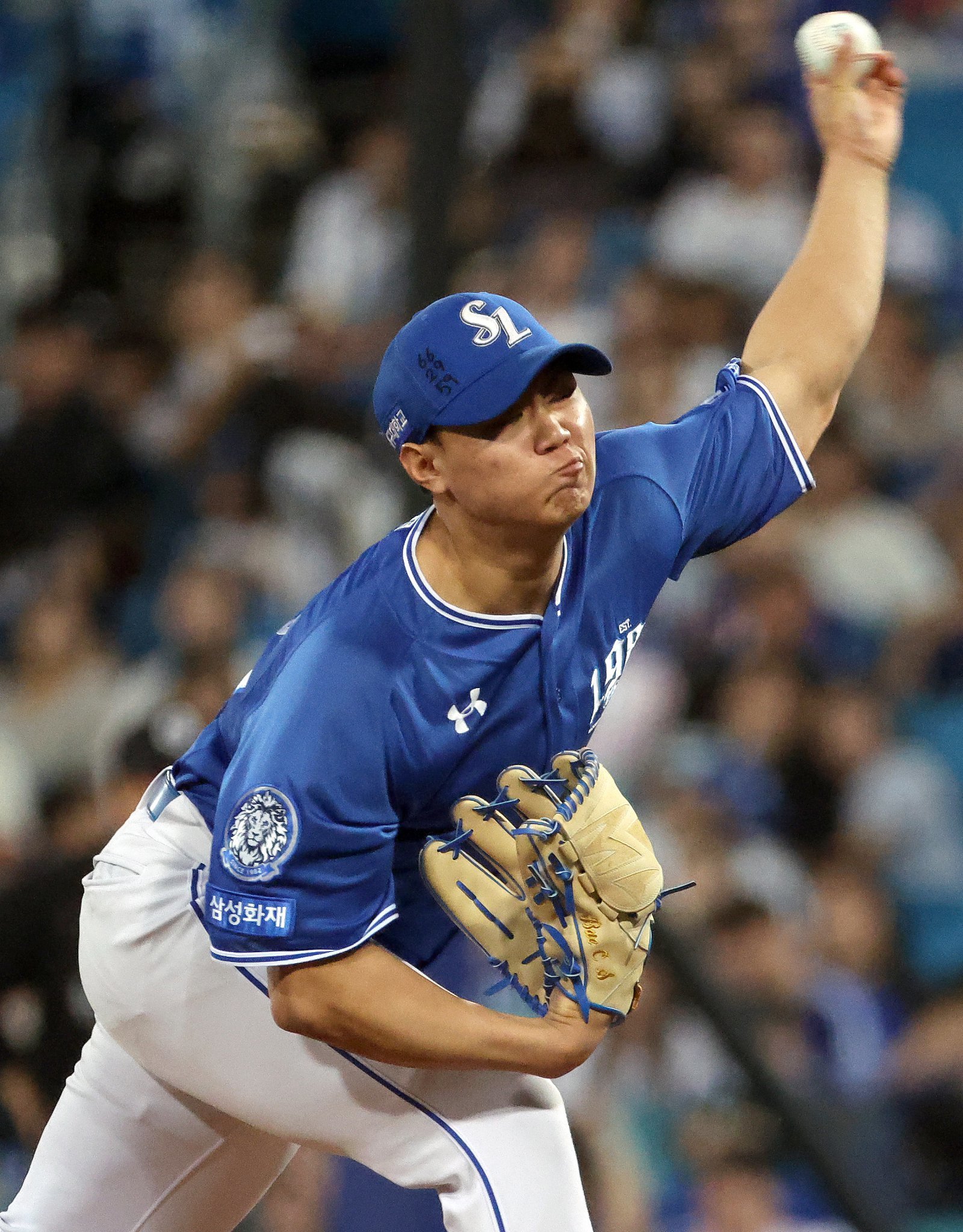 삼성이 25일 연봉 재계약 대상자 68명과 연봉 계약을 마쳤다. 팀 내 최고 인상률(200%)을 기록한 배찬승은 2026시즌 9000만 원의 연봉을 받는다. 뉴시스