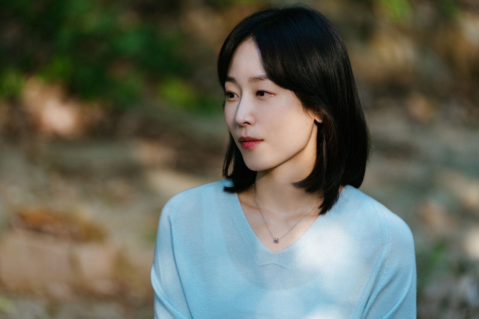 러브 미 서현진 야외 촬영 스틸