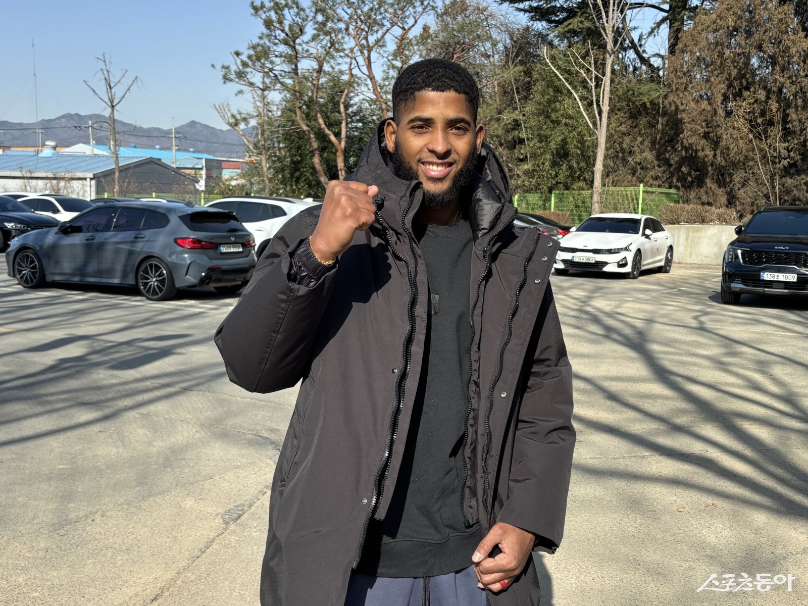 삼성 디아즈가 26일 경산볼파크에서 스포츠동아와 인터뷰를 마친 뒤 파이팅을 외치고 있다. 경산｜강산 기자 posterboy@donga.com