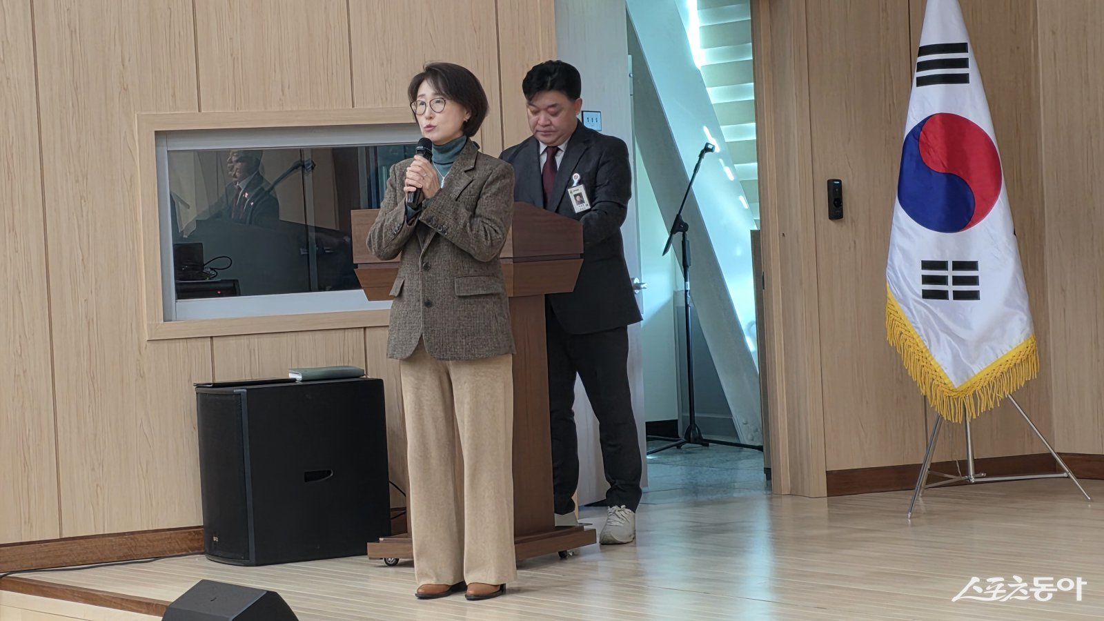 김은주 구리보건소장이 기자 질문에 보충 설명하고 있다. 사진ㅣ고성철 기자 