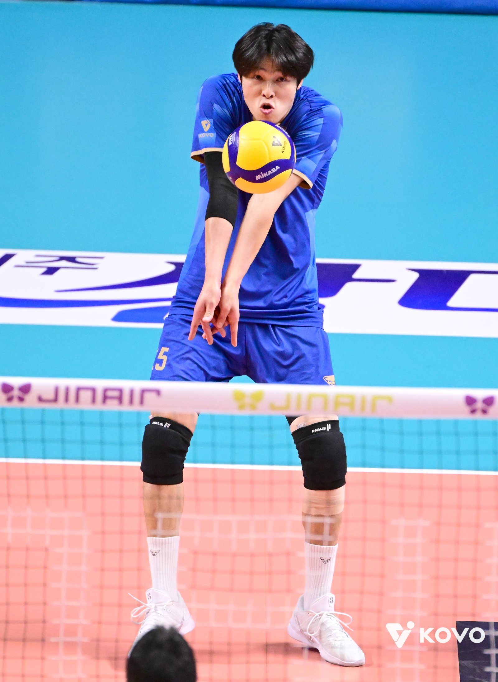 한국전력 정민수, 우리카드 이시몬(사진), 삼성화재 박찬웅, 현대건설 이예림은 비시즌 FA 보상선수로 이적했지만 이번 시즌 정규리그서 FA 선수 못지않은 활약을 펼치고 있다. 사진제공│KOVO