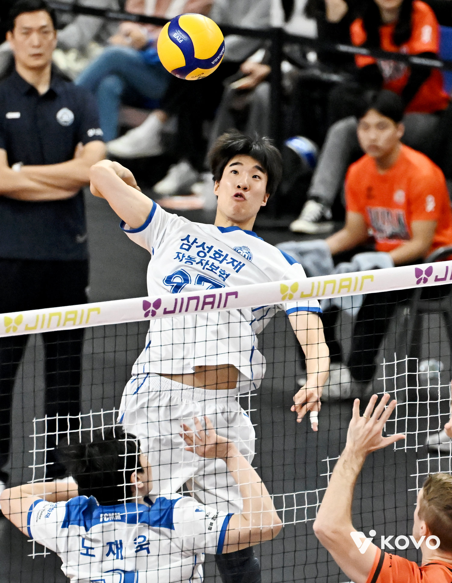 한국전력 정민수, 우리카드 이시몬, 삼성화재 박찬웅(사진), 현대건설 이예림은 비시즌 FA 보상선수로 이적했지만 이번 시즌 정규리그서 FA 선수 못지않은 활약을 펼치고 있다. 사진제공│KOVO