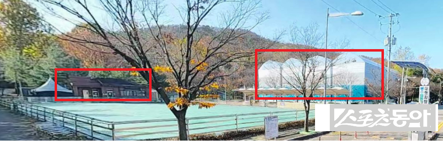 경기도 안양시 소유 체육시설 부지에서 환경영향평가 당시 사업면적이 축소됐다는 의혹과 함께 무허가 가설건축물과 공작물이 장기간 방치돼 왔다는 정황이 드러나면서 행정 관리 부실 논란이 확산되고 있다(가설건축물). 사진｜김영근 기자