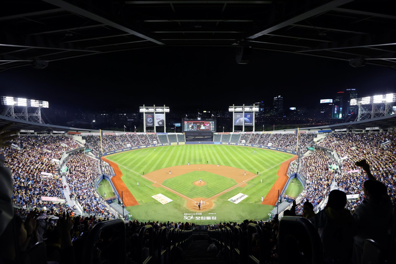 3000만 원이었던 KBO리그 선수의 최저 연봉이 2027년부터 3300만 원으로 인상된다. 사진제공ㅣKBO