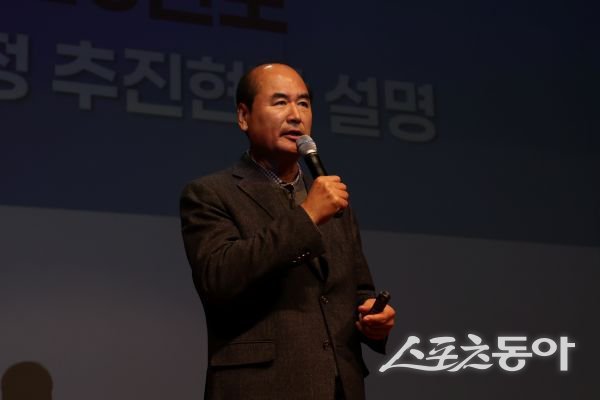 강영석 상주시장이 28일 ‘2026년 새해맞이 동지역 통합 간담회’에서 이야기하고 있는 모습. 사진제공ㅣ상주시