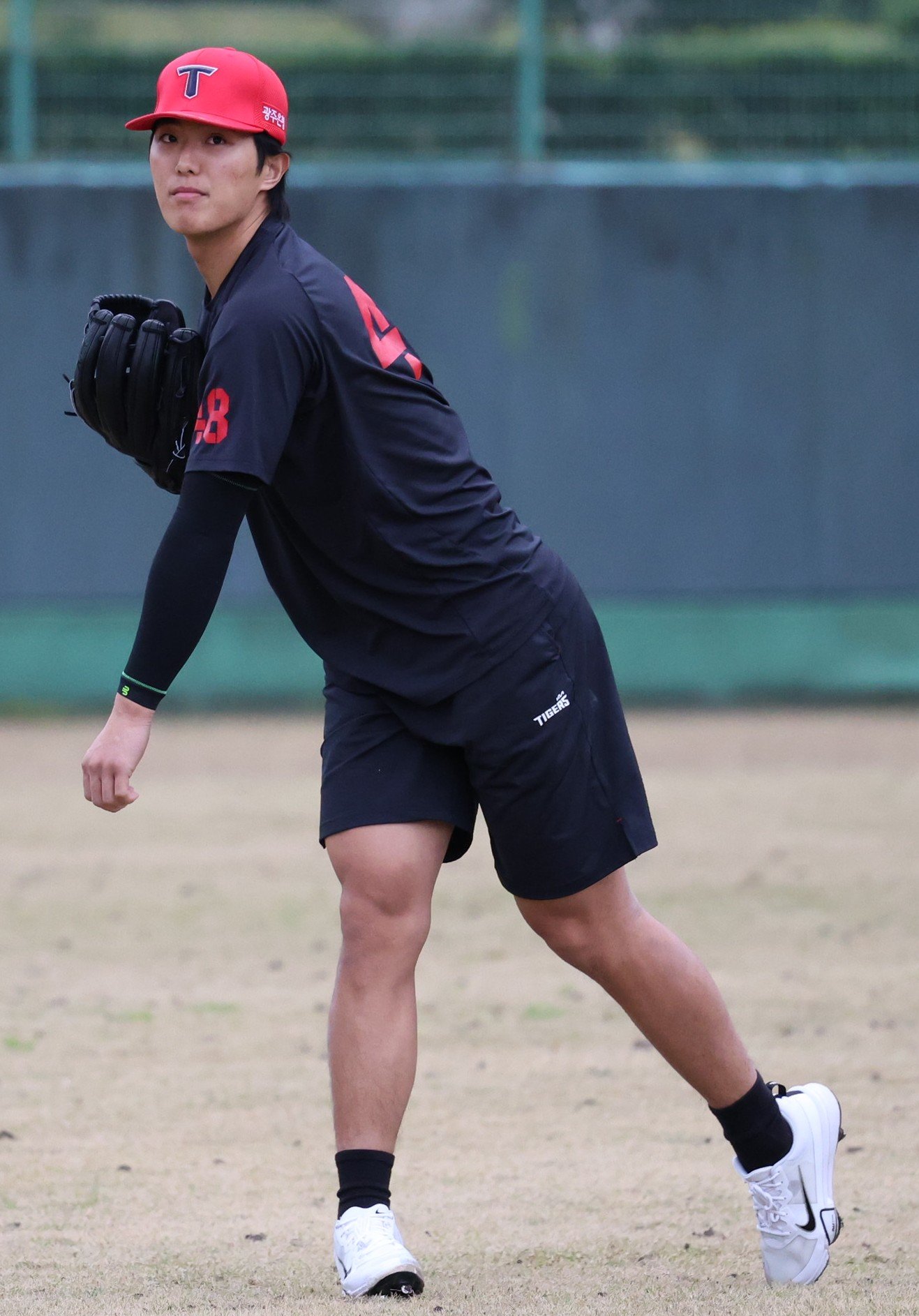 KIA 이의리는 토미존 수술 이후 첫 규정이닝 투구에 도전한다. 안정감 있는 투구로 팀의 기대에도 부응하겠다는 각오다. 사진제공|KIA 타이거즈