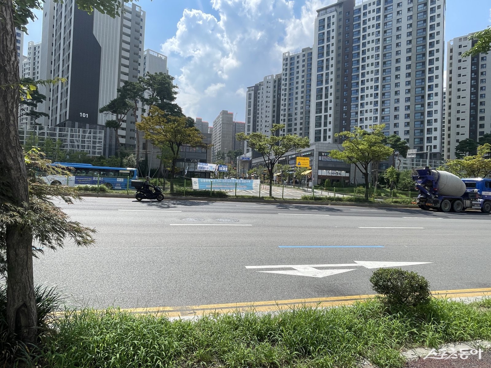 경수대로 평촌어바인퍼스트 앞 횡단보도 신설 전 모습. 사진제공｜안양시