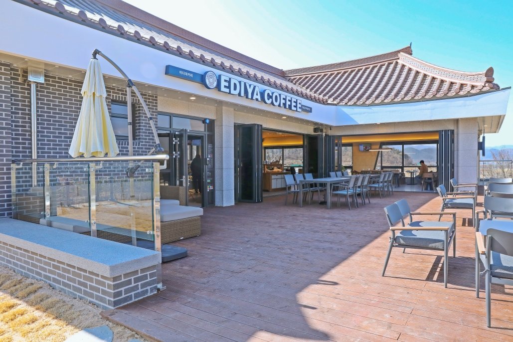 이디야커피 국립경주박물관점. 사진제공｜이디야커피