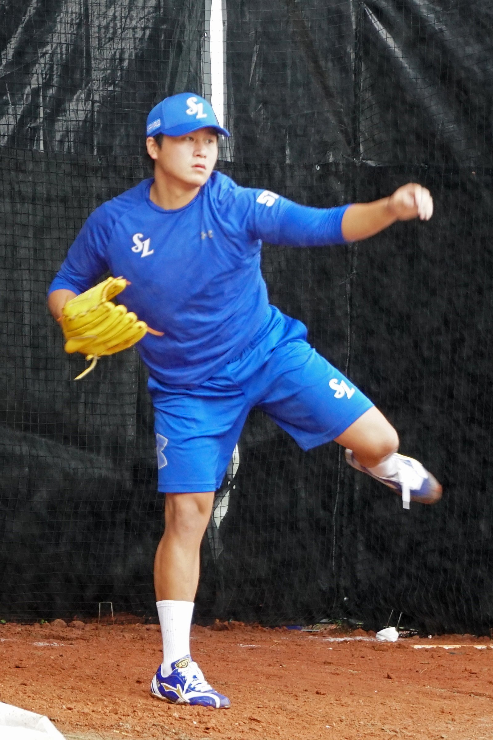 삼성 좌완 이승현, 양창섭, 이승민은 2026시즌 5선발 자리를 꿰차기 위해 1차 캠프지인 괌에서 연일 구슬땀을 흘리고 있다. 이승현이 불펜피칭을 하고 있다. 사진제공|삼성 라이온즈