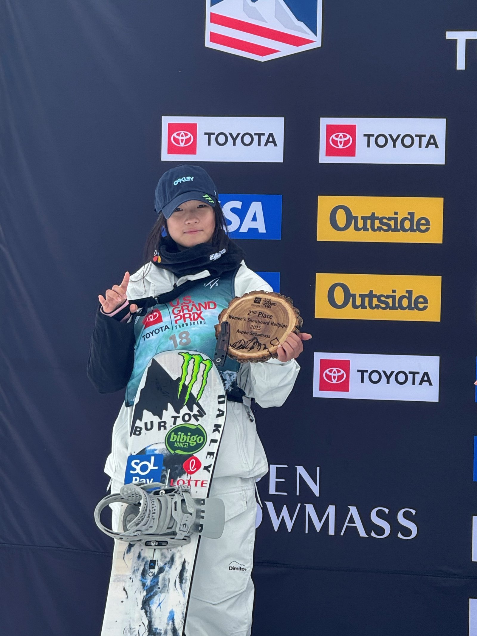 최가온은 밀라노올림픽 스노보드 여자 하프파이프에서 강력한 금메달 후보로 거론된다. 이 종목 최강자이자 우상인 클로이 김을 넘어서야 목표를 이룰 수 있다. 뉴시스