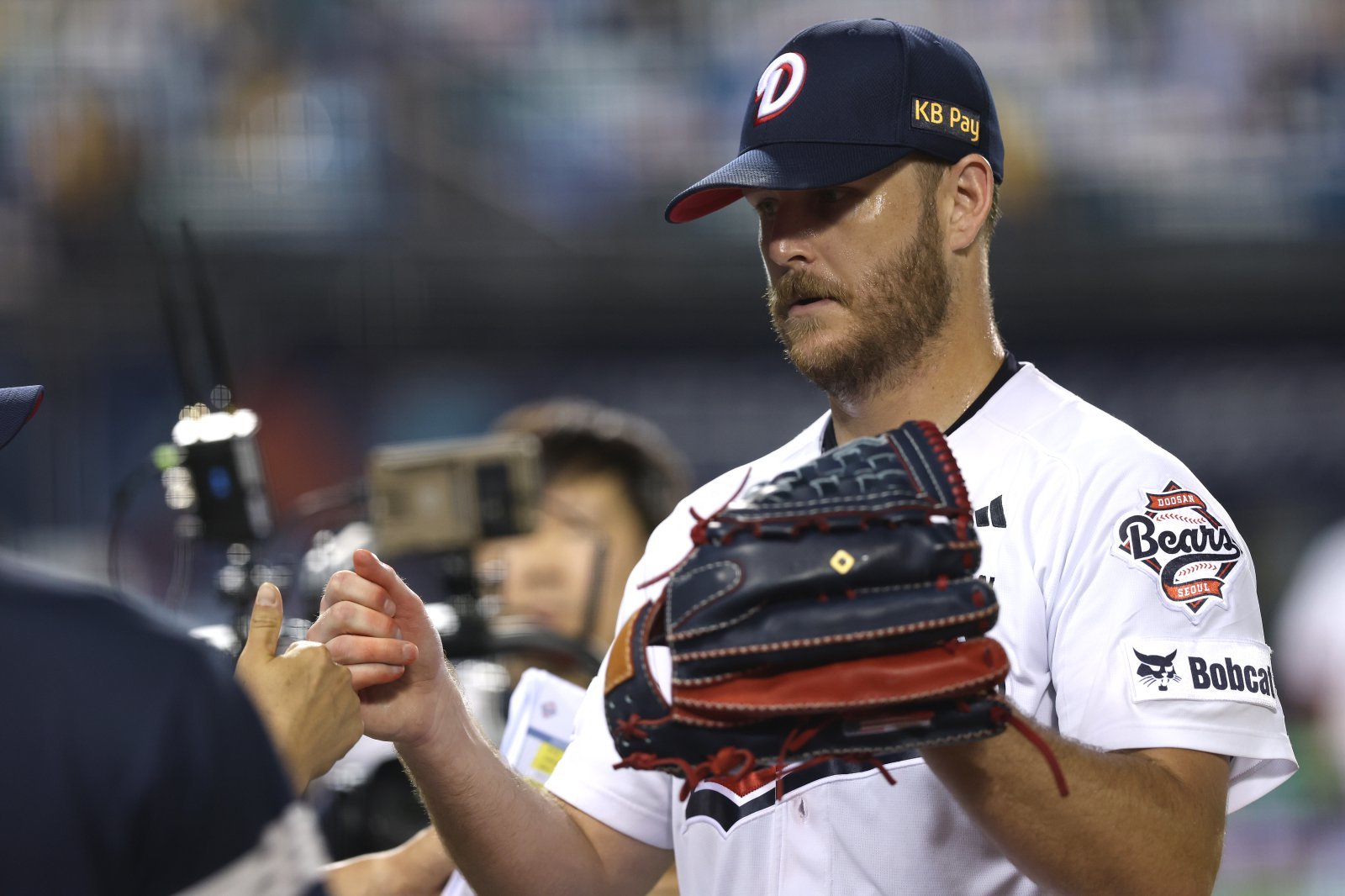 콜어빈은 최근 다저스와 MiLB 계약을 체결했다. 그는 스프링 트레이닝에서 빅리그 진입을 두고 기량을 겨룬다. 사진은 지난해 두산에서 뛰었던 콜어빈. 사진제공｜두산 베어스