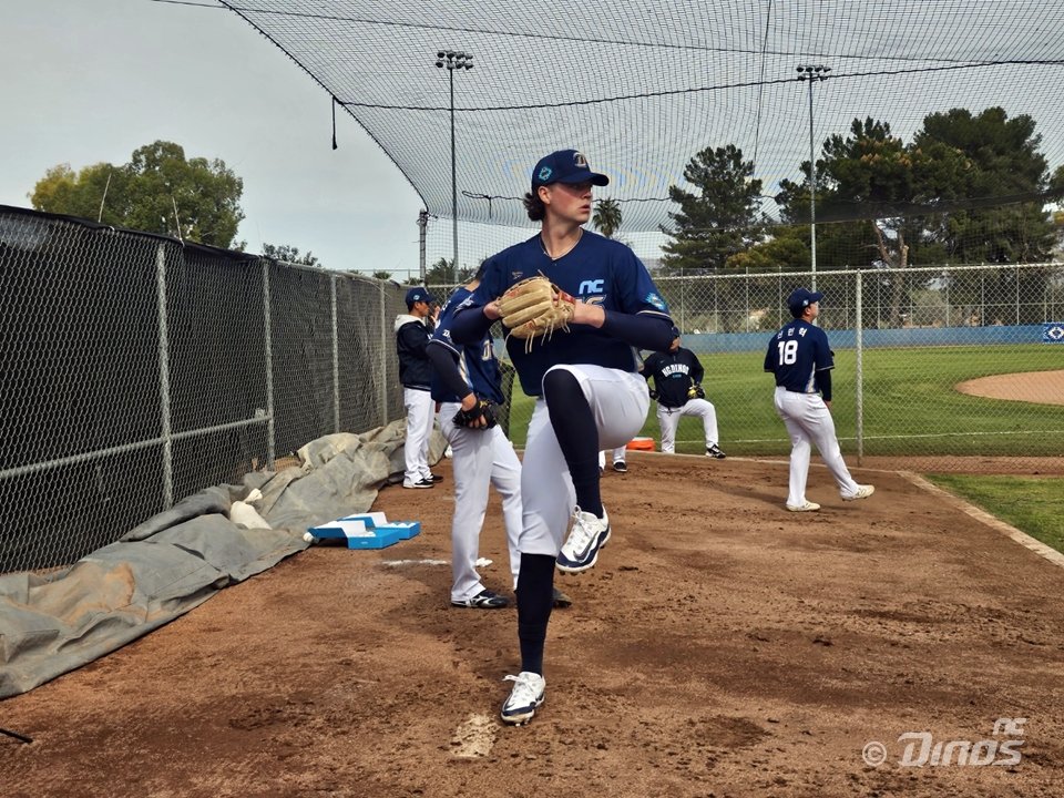 NC 커티스 테일러는 첫 불펜투구부터 위력적인 투심을 구사했다. 그는 투심을 앞세워 NC 외국인투수 성공 신화를 이어가려 한다. 사진제공｜NC 다이노스