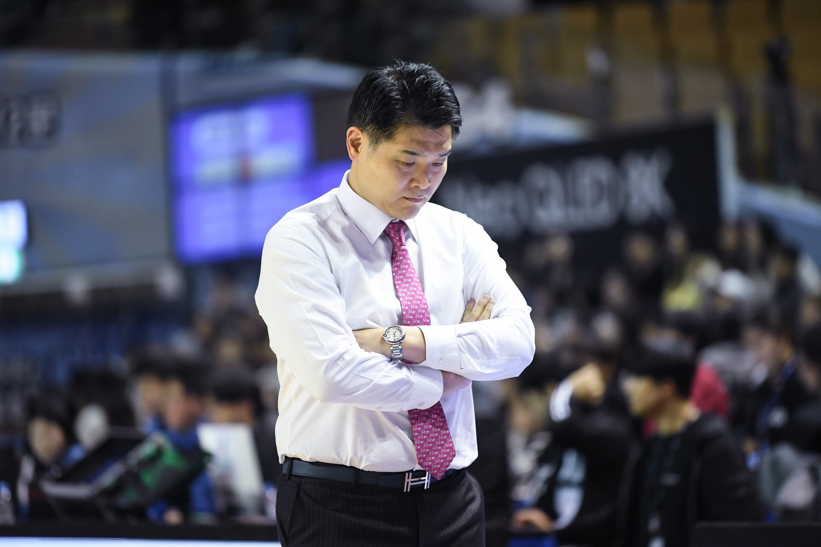 LG, 정관장, DB, SK 등 4팀은 시즌 막바지 주축 선수들의 부상으로 고민이 많다. 조상현 LG 감독(사진)은 부상 공백을 잘 채우며 리그 선두를 유지하고 있다. 사진제공｜KBL