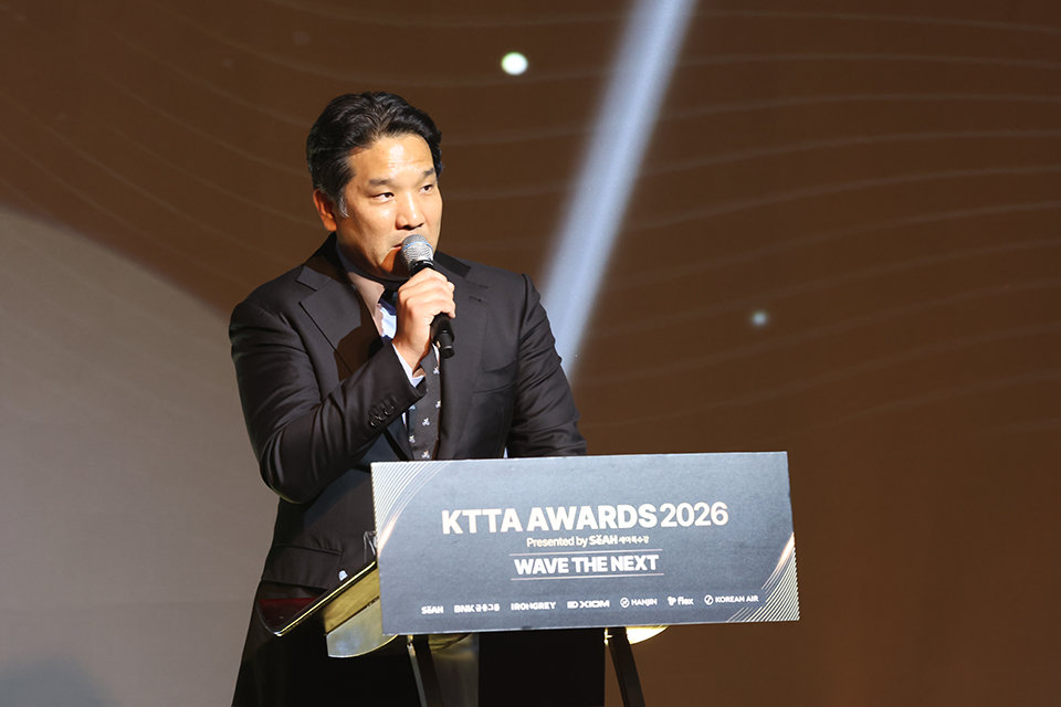 이태성 대한탁구협회장이 9일 서울 JW메리어트 동대문스퀘어 그랜드볼룸서 열린 ‘KTTA AWARDS 2026’서 환영사를 말하고 있다. 사진제공│대한탁구협회