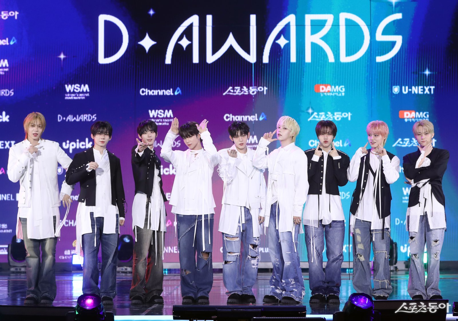 포토타임 갖는 아홉 대한민국 1등 스포츠신문 스포츠동아