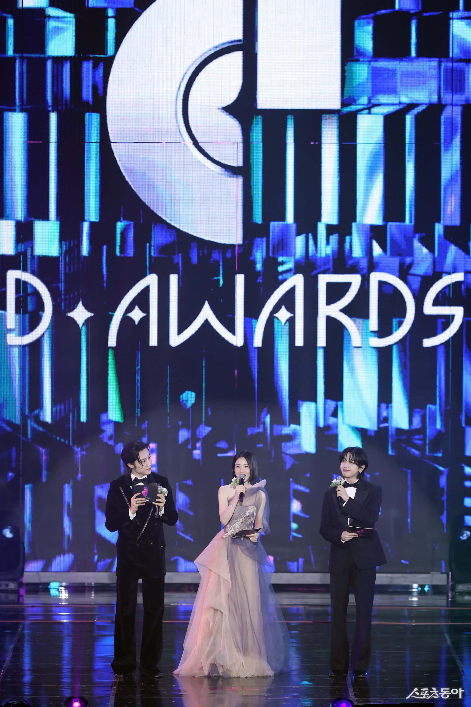 디 어워즈 오프닝 3mc 대한민국 1등 스포츠신문 스포츠동아