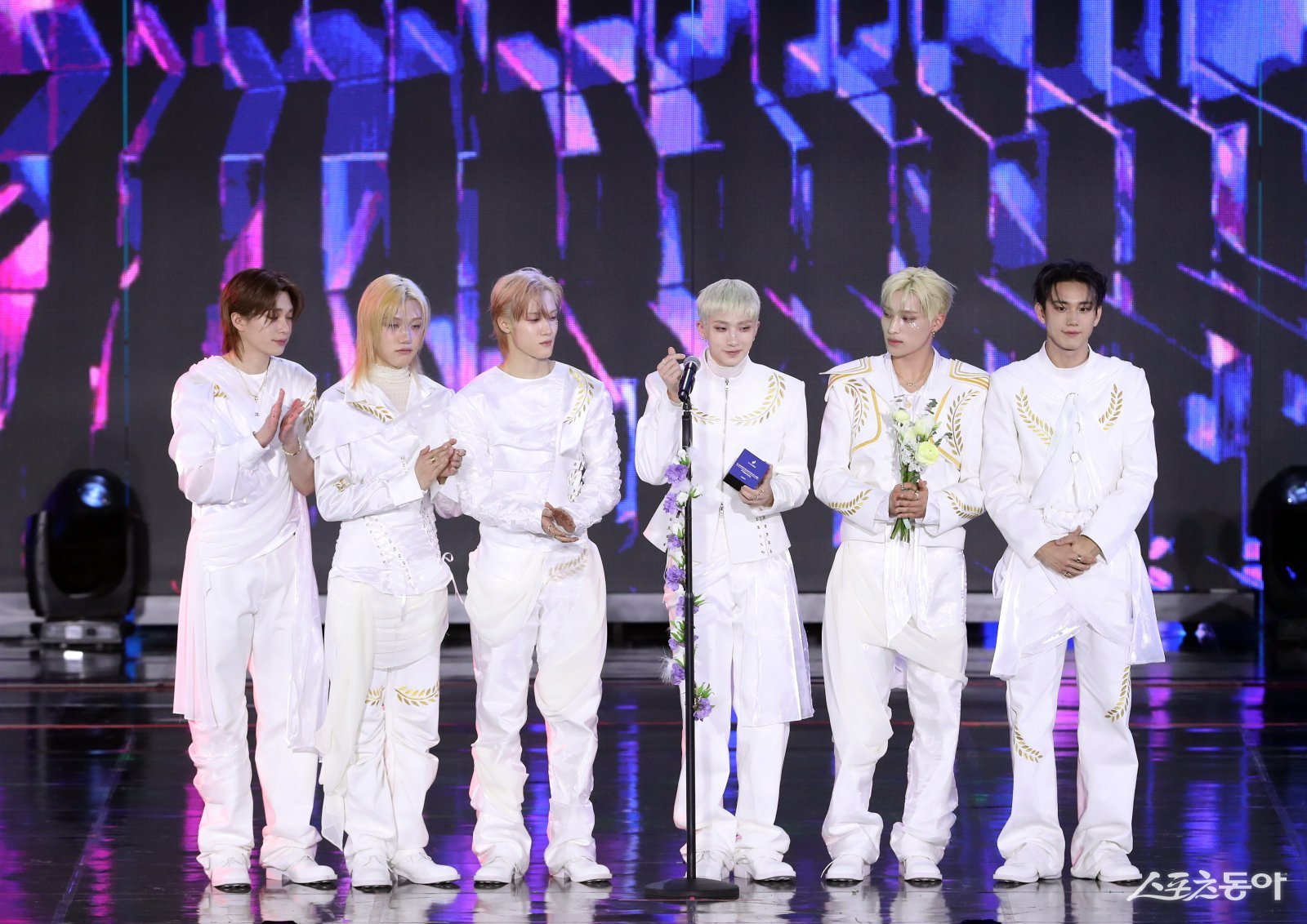 수상 소감 말하는 피원하모니 대한민국 1등 스포츠신문 스포츠동아