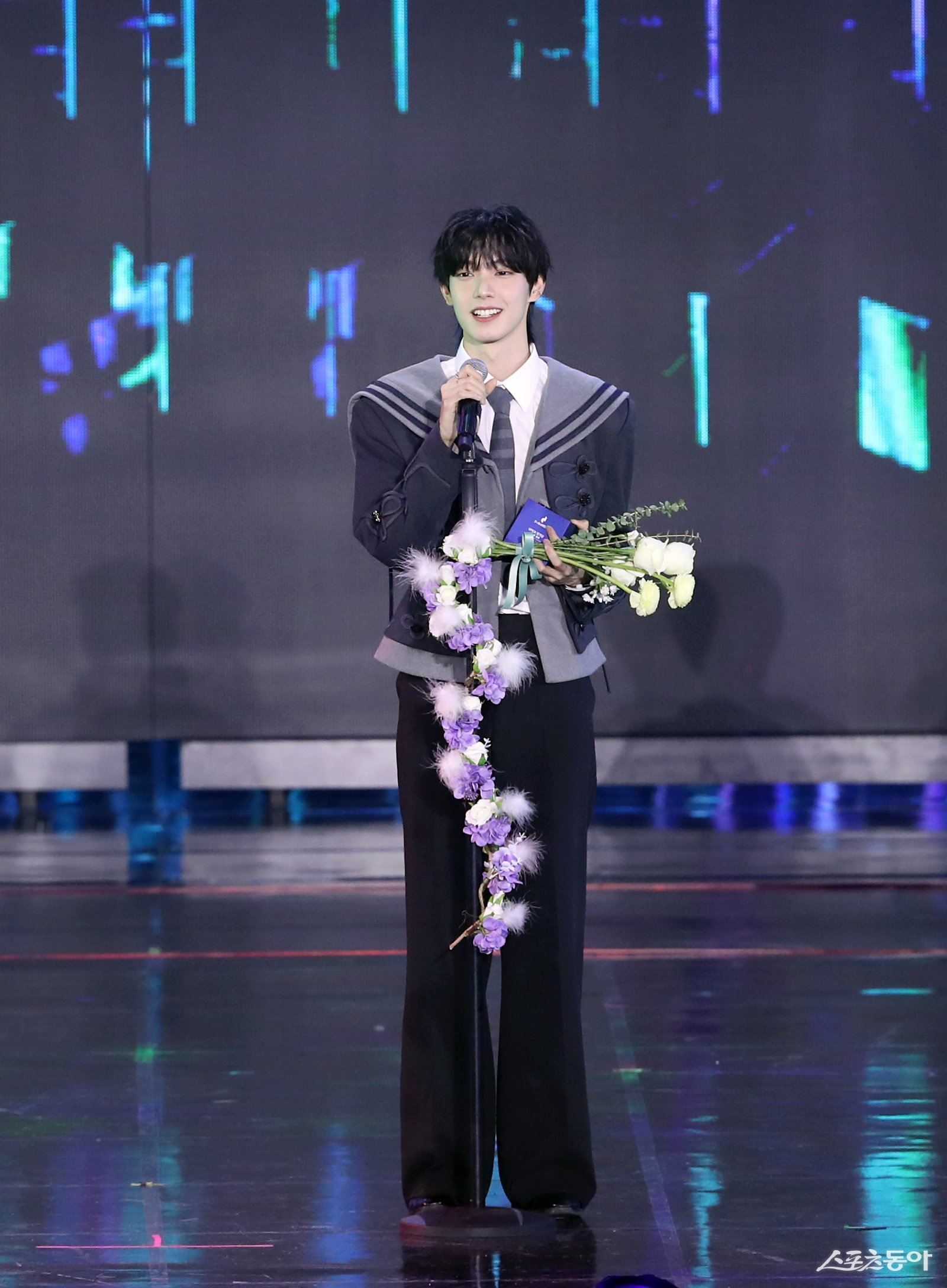 수상을 소감을 밝히는 최립우. 대한민국 1등 스포츠신문 스포츠동아