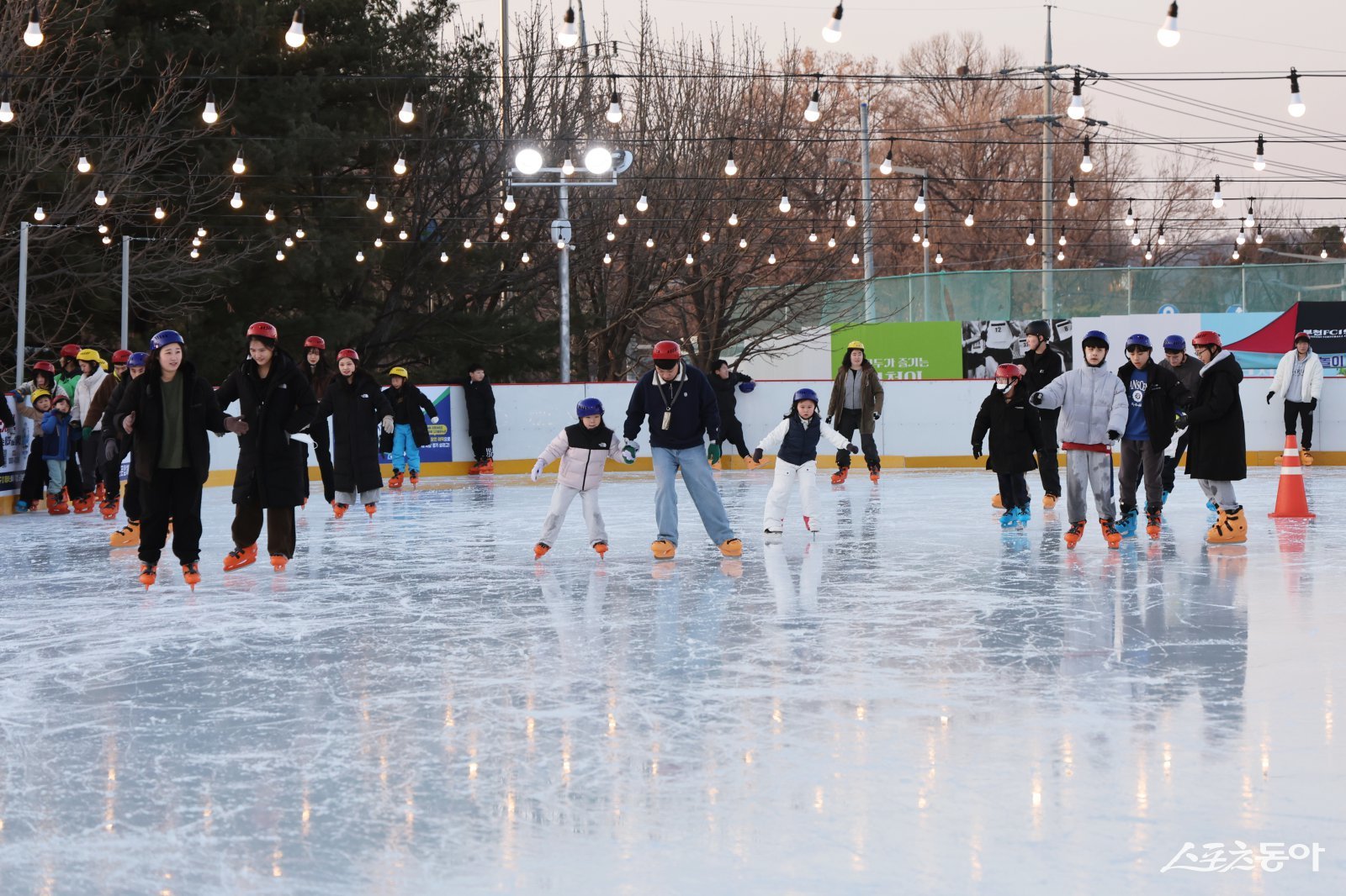 부천아이스월드 ‘빙파니아’는 설 연휴 중 모든 요일 문을 연다. 사진제공｜부천시