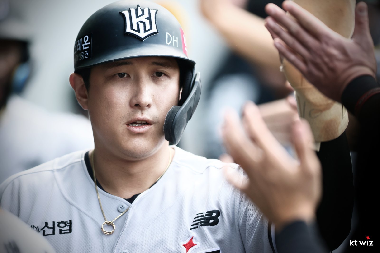 KT가 16·20·21일 호주 질롱 베이스볼 센터서 열릴 멜버른과 평가전을 ‘위즈TV’로 생중계한다. 황재균은 특별 해설위원으로 참여한다. 사진제공｜KT 위즈