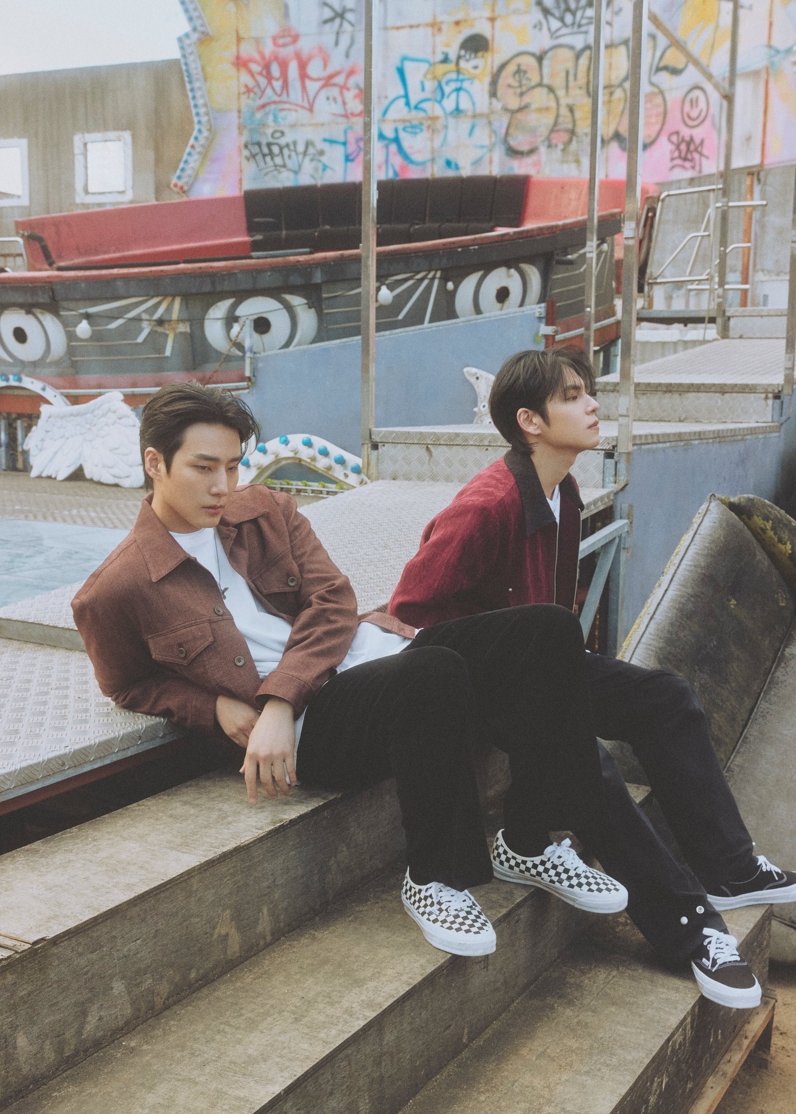 DAY6、自由な感性溢れるブランドグラビアを公開…デビュー10周年ツアー