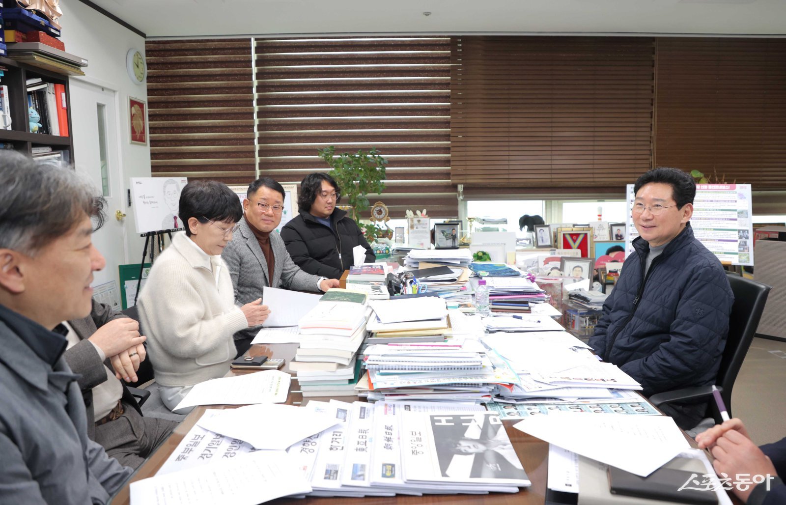 이상일 용인특례시장은 지난 13일 특별대책지역 수질보전 정책협의회 임원진과 간담회를 진행했다. 사진 제공|용인시