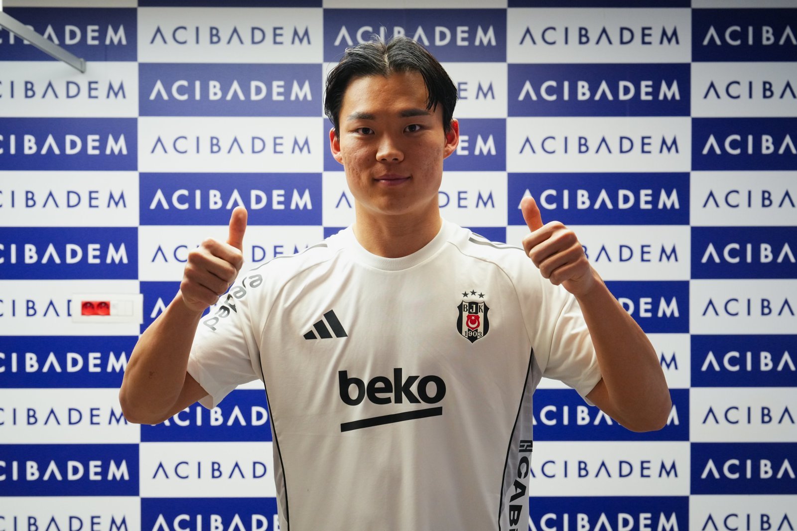 오현규는 16일(한국시간) 이스탄불 바샥셰히르 파티흐 테림 스타디움에서 열린 2025~2026시즌 튀르키예 쉬페르리그 22라운드 바샥셰히르와 원정경기서 1골·1도움을 기록, 베식타스의 3-2 역전승을 견인했다. 사진출처｜베식타스 인스타그램