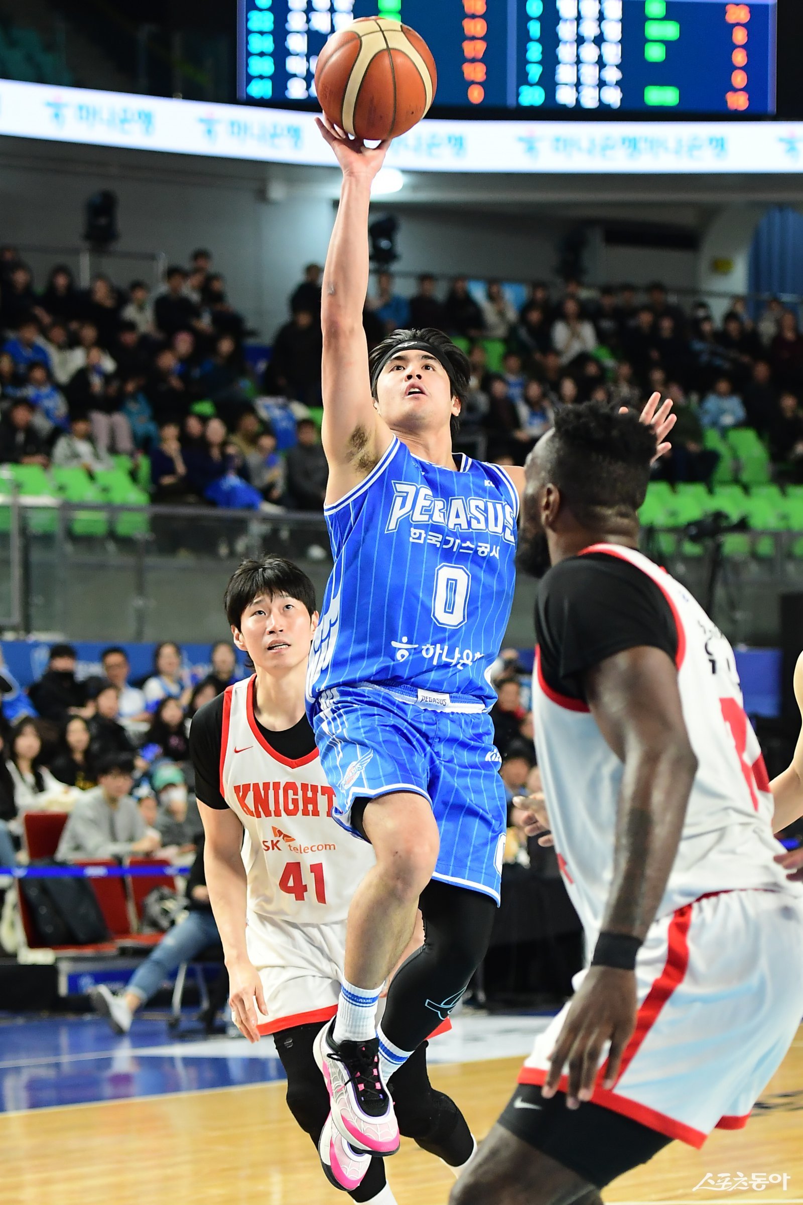가스공사 샘조세프 벨란겔이 19일 대구체육관서 열린 SK전 도중 슛을 시도하고 있다. 사진제공|KBL