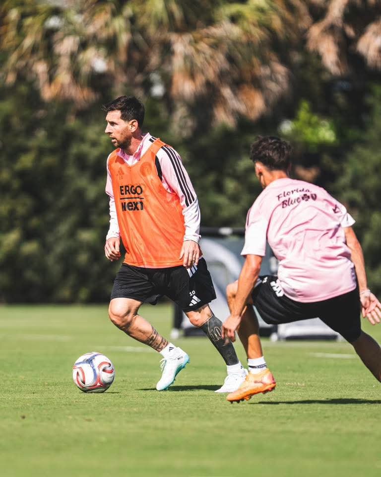 햄스트링 부상을 털어낸 리오넬 메시가 인터 마이애미 훈련장에 컴백하면서 손흥민의 LAFC와 MLS 개막전 출전 가능성이 높아졌다. 사진출처|인터 마이애미