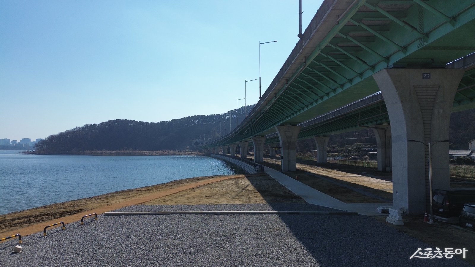 용인특례시가 기흥저수지 유휴공간을 활용해 수변공간으로 조성했다. 사진제공｜용인시