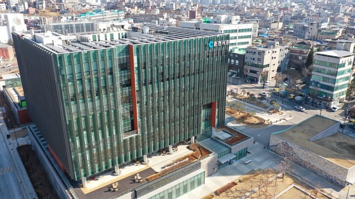 춘천시 시청 전경. 춘천시 제공