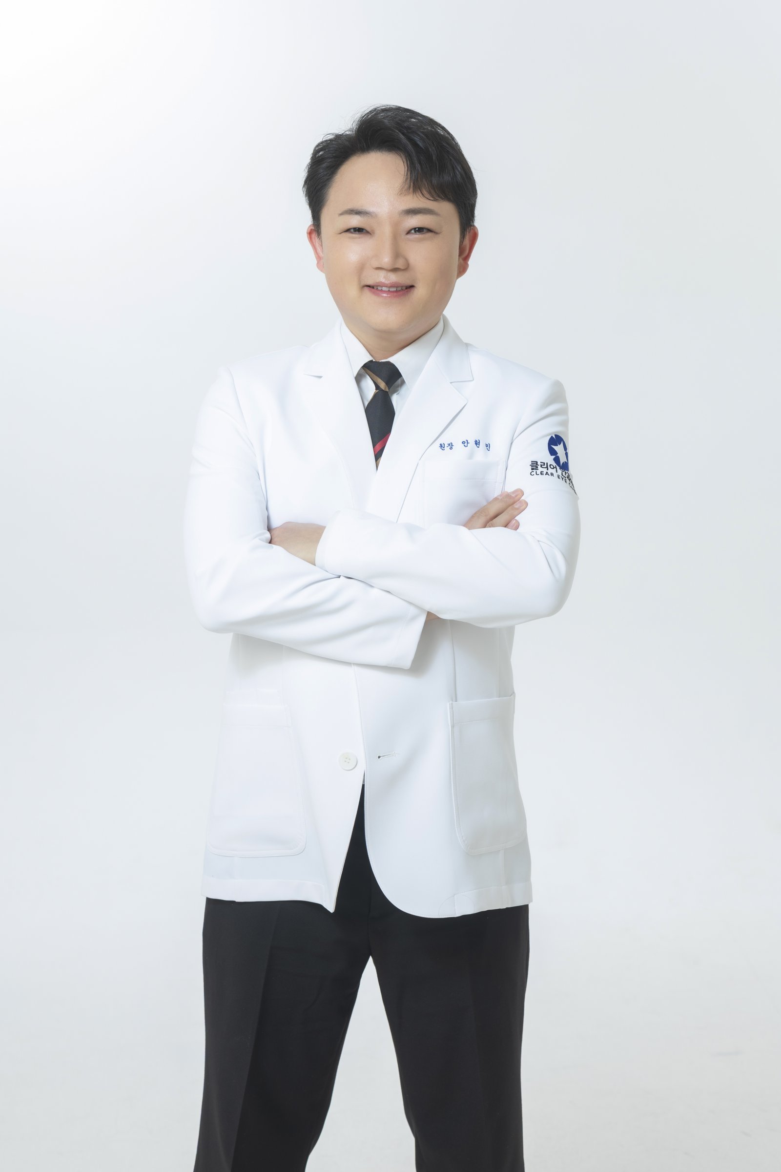 클리어안과의원 안현민 원장