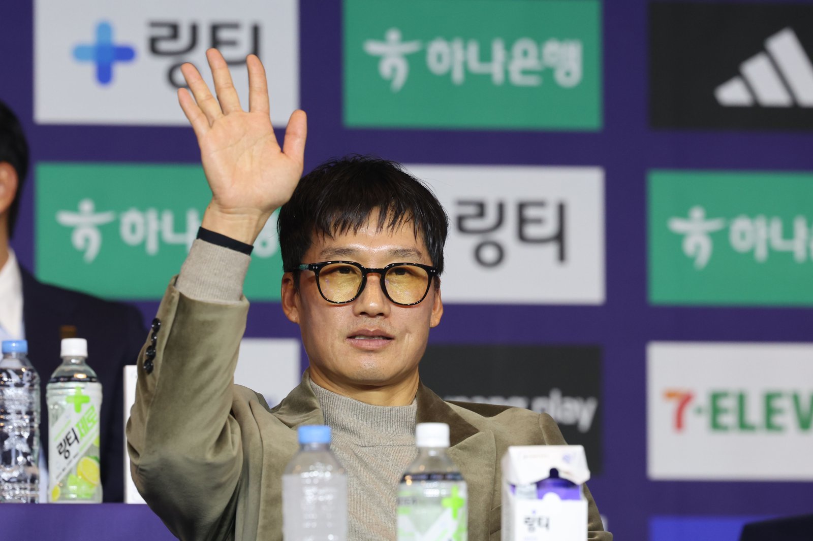 [SD 현장 라이브] K리그2 미디어데이서 지목된 강력한 우승후보는 역시나 수원 삼성…“쉽지 않지만 우승못하면 죽겠다는 마음가짐으로”