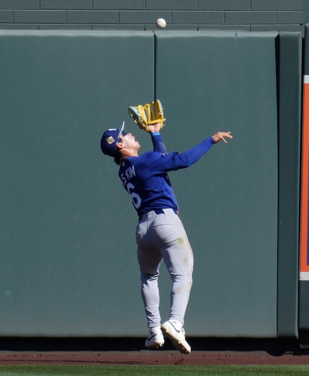 WBC 예열 끝났다!…안타+호수비+도루 완벽했던 김혜성, 4G 연속 안타 이정후