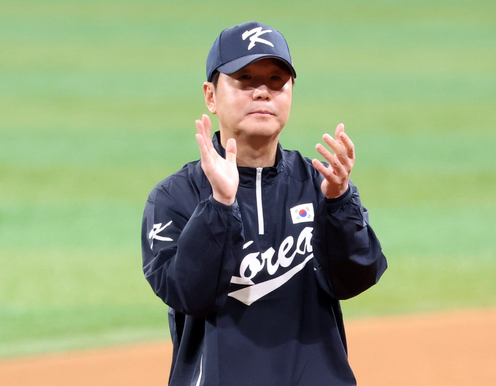 “말씀드릴 수 없다” “감독님한테 혼난다” 오키나와서 벌어진 한국 류지현 감독과 일본 가네코 수석코치의 정보 방어전