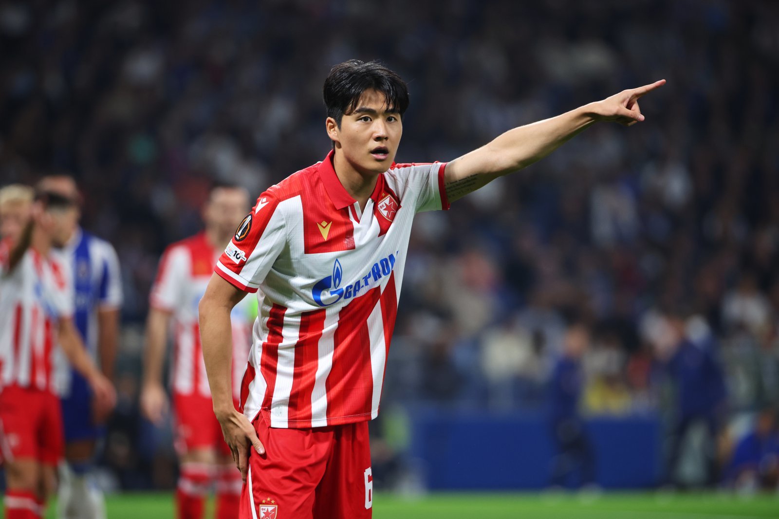 설영우가 속한 즈베즈다는 27일(한국시간) 라이코 미티치 스타디움에서 열린 릴과 UEL 16강 PO 2차전 홈경기에서 0-2로 패해 1, 2차전 합산 스코어 1-2로 밀려 탈락했다. 포르투|AP뉴시스