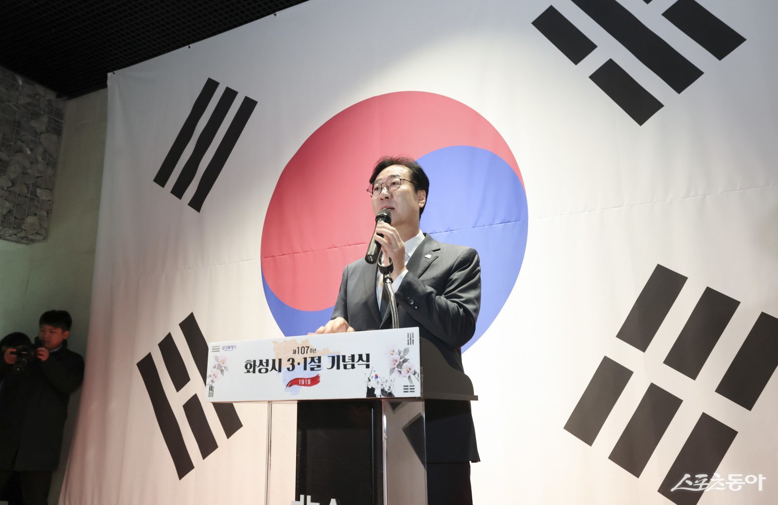 정명근 화성특례시장이 기념사를 하고 있다. 사진제공｜화성시