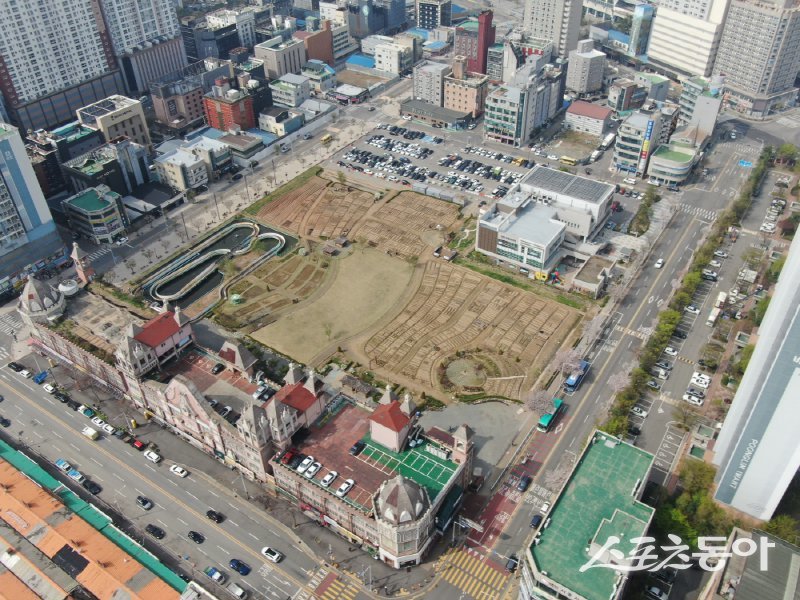 경기 시흥시(시장 임병택)가 지난 1일 월곶신도시 내 핵심 부지인 월곶동 995번지 복합개발사업의 민간사업자 선정을 위한 토지 매각 공모를 재추진한다고 밝혔다(월곶동 복합개발사업 부지 전경). 사진제공｜시흥시