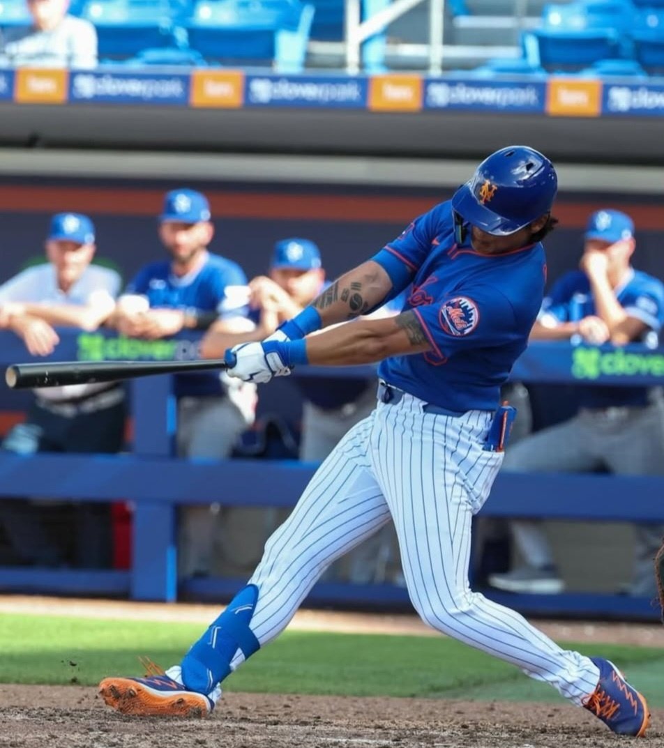 메츠 배지환이 5일(한국시간) 미국 플로리다주 포트 세인트 루시 클로버파크서 열린 제6회 WBC 평가전 이스라엘전에서 8회말 안타를 때려내고 있다. 사진출처｜배지환 개인 SNS