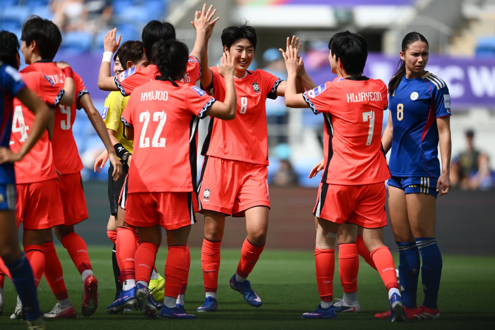 ‘전유경, 박수정, 문은주 골’ 여자대표팀, 필리핀 3-0 완파…이란전 3-0 완승 이어 2연승 질주