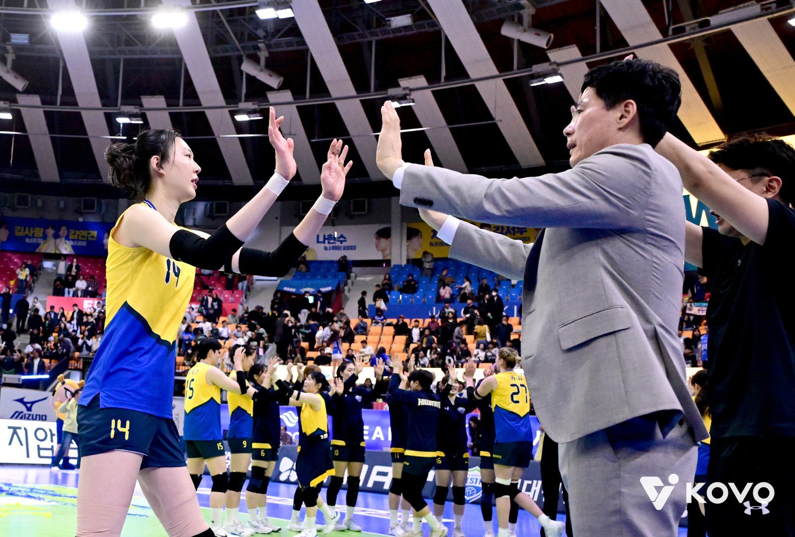[SD 수원 인터뷰] 양효진과 이별 앞둔 강성형 감독, “웃으면서 떠날 수 있도록 우승해야죠”