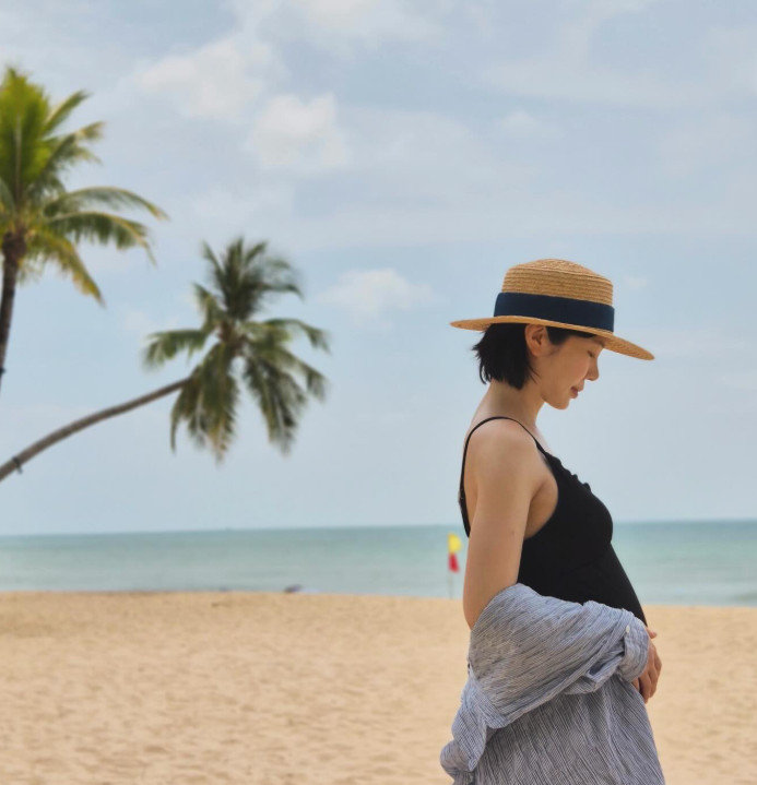 “두 번의 유산 겪어…” 이문정, 셋째 임신 발표 [전문]
