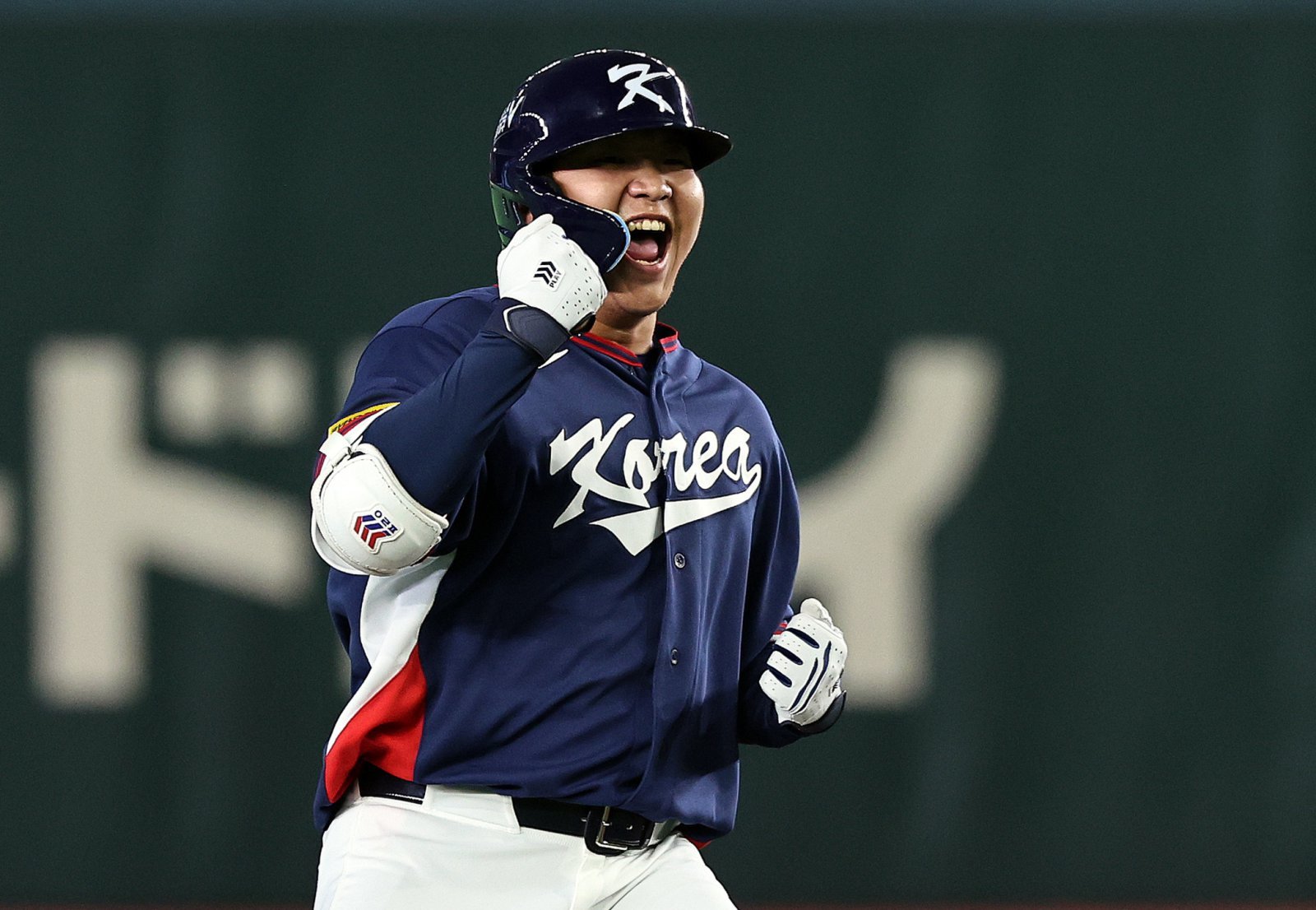 ‘2타점 2루타 쾅’ 문보경 또 날았다 ‘한국, 1회에만 3점 선취’ [WBC]