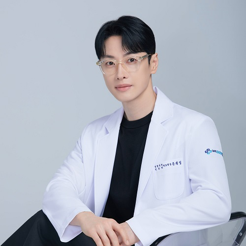 위라이브병원 유재성 원장