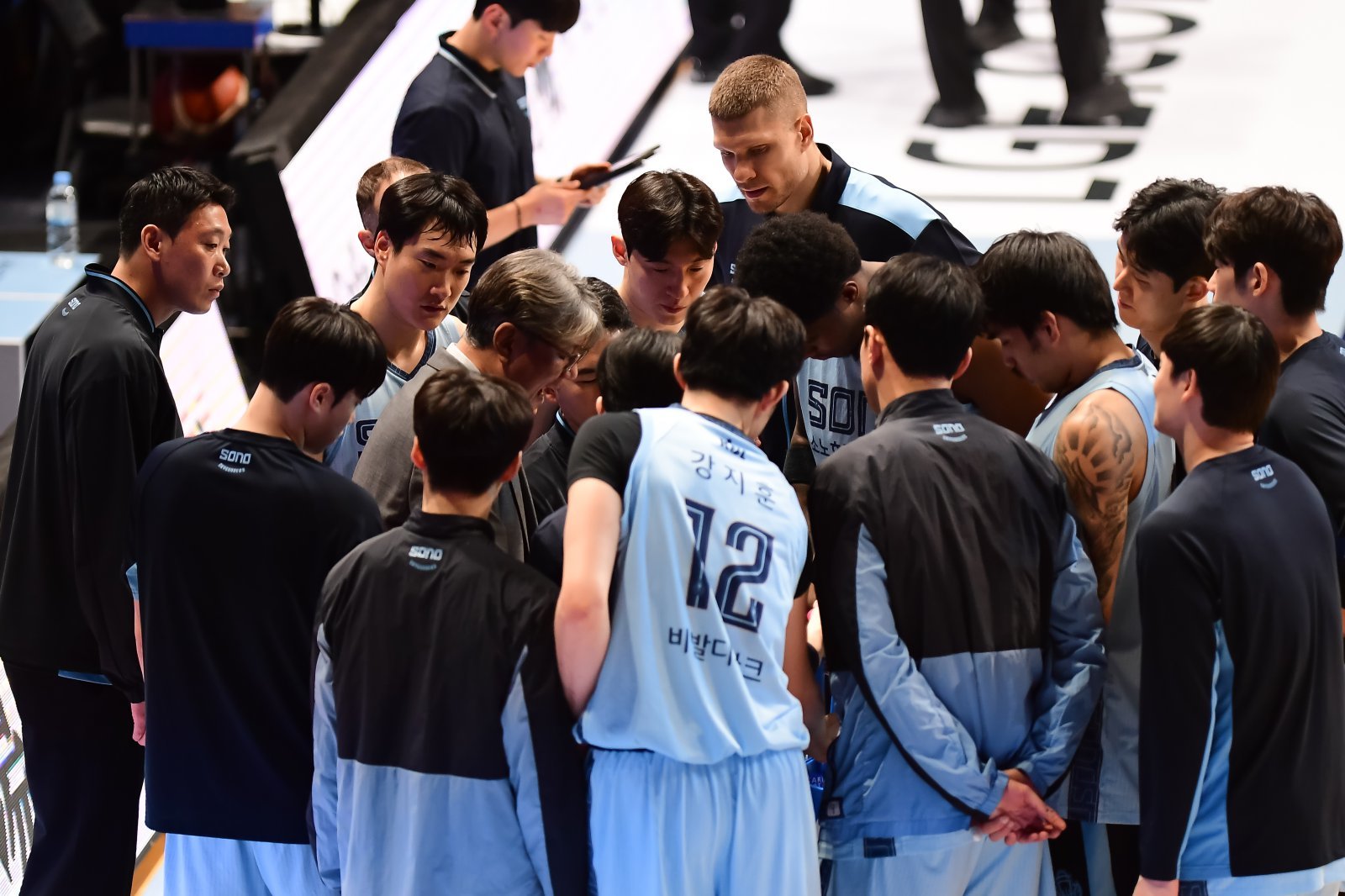 소노는 5라운드 9경기서 8승1패를 기록하며 6강 경쟁을 점입가경에 빠트렸다. 사진제공ㅣKBL