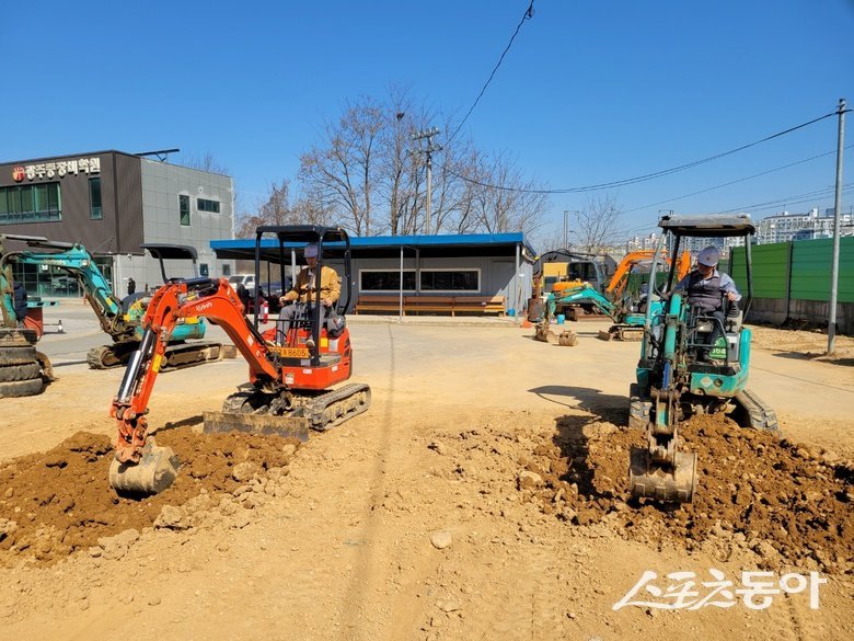영암군이 3월 13부터 5월 1일까지 ‘농업기계 분야 안전교육’을 실시한다. 사진제공 I 영암군