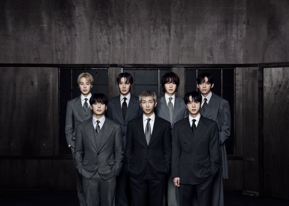 방탄소년단의 복귀작인 정규 5집 ‘아리랑’은 20일 전 세계 동시 공개될 예정. 새 음반 발매와 함께 21일 서울 광화문 광장에서 컴백 공연도 갖는다. 이번 무대는 글로벌 OTT 넷플릭스를 통해 190여개 국에 생중계된다. 사진제공|빅히트뮤직