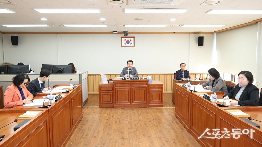 인천 서구의회, 제3차 행정체제 개편 예산 등 실무 검증 특별위원회를 개최했다. 사진제공｜인천 서구의회