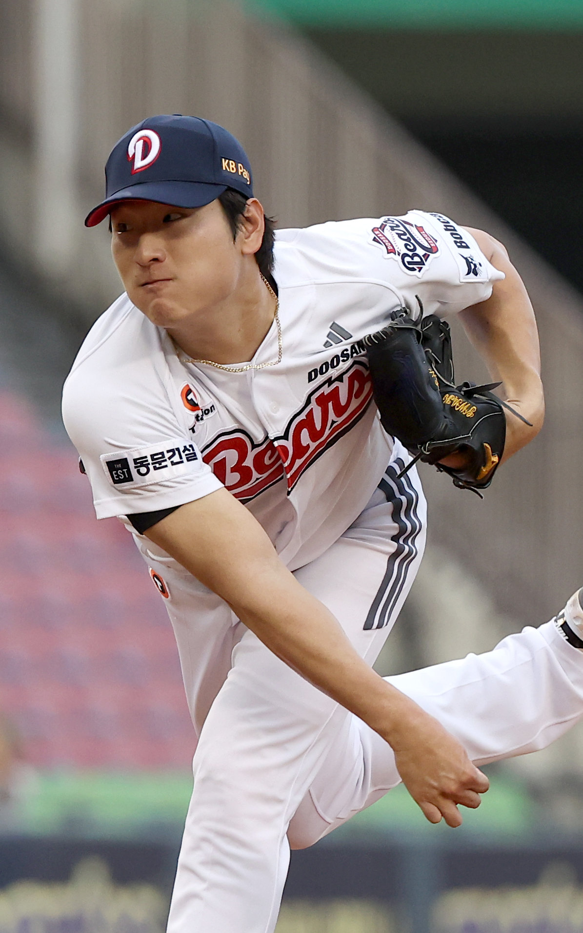 WBC 대표팀 일정을 마친 두산 곽빈은 19, 20일 사직 롯데와 원정경기 이후 팀에 합류해 한 차례 등판할 예정이다. 뉴시스